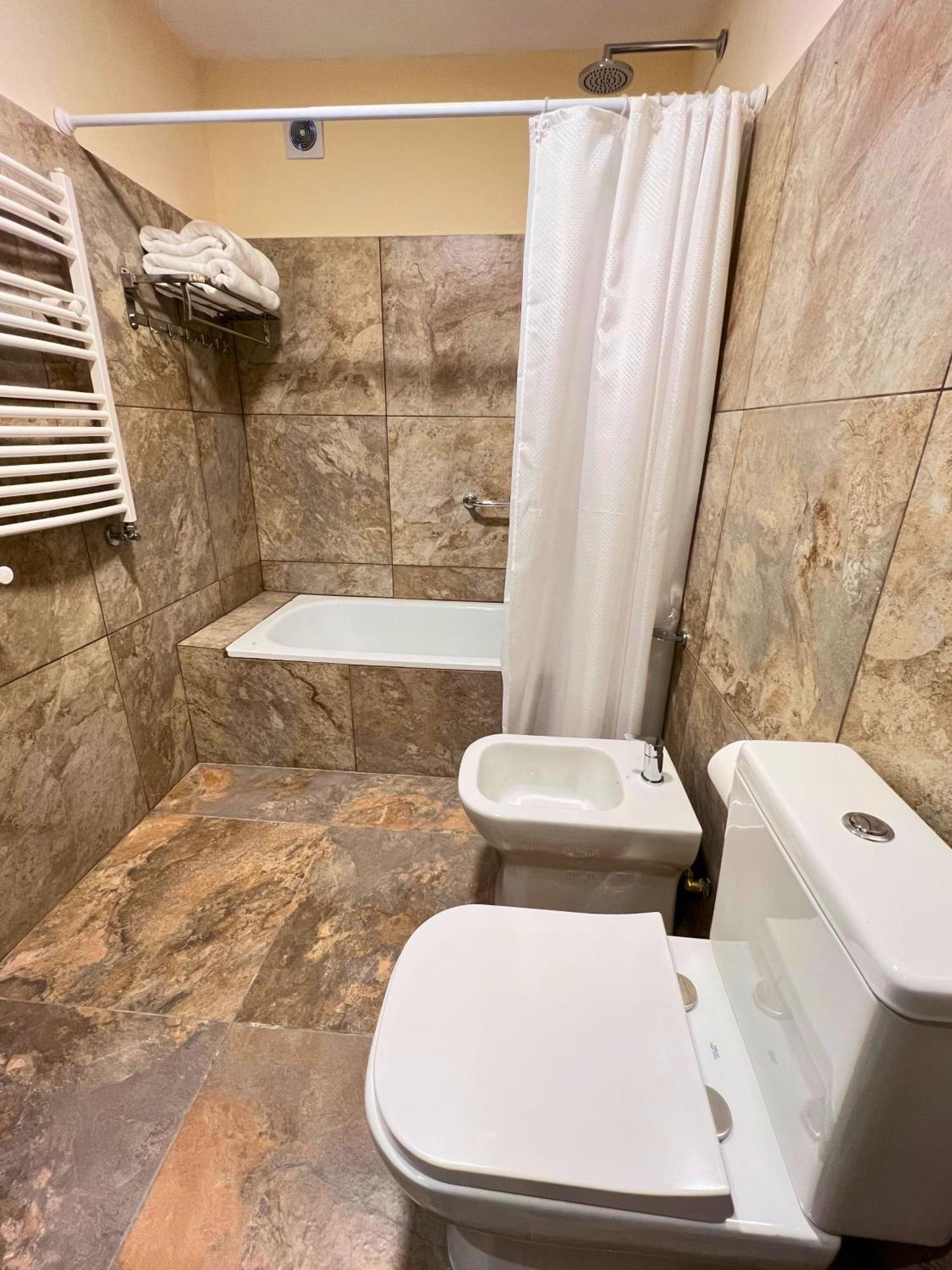סן קרלוס דה ברילוצ'ה Huinid Pioneros Hotel חדר תמונה